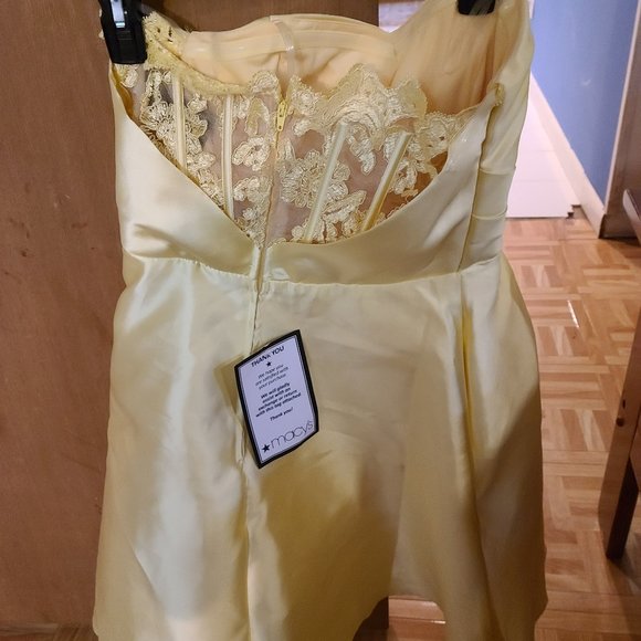 Teeze Me Yellow Lace Back Strapless Dress New - Picture 2 of 3